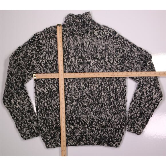 Polo Ralph Lauren Men's Hand Knit Black/White Wool Turtleneck Sweater Conchos M - Picture 3 of 9